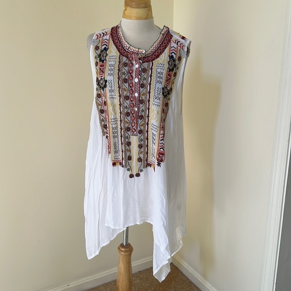 NWT! BIYA Johnny Was Size XL white embroidered Evvy top
